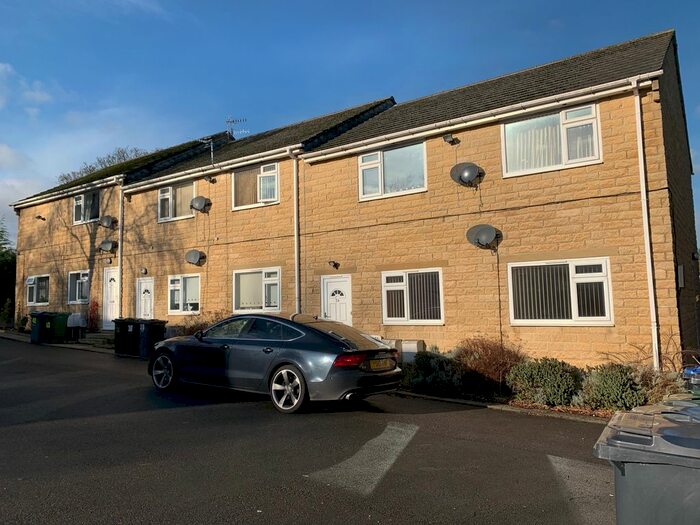 2 Bedroom Flat To Rent In Pasture Walk, Bradford, BD14