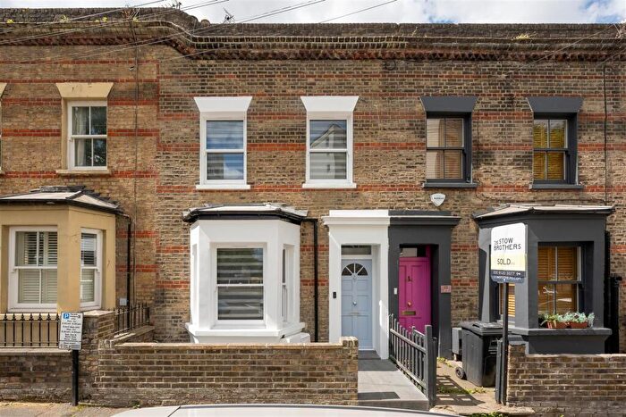 2 Bedroom House For Sale In Kenton Road, London, E9
