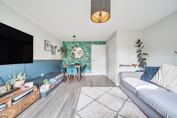 2 Bedroom Semi-Detached House For Sale In Chambray Road, Andover, SP11