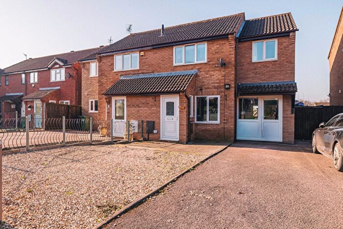 3 Bedroom Semi Detached House For Sale In Orchid Close, Ross-On-Wye, Hfds, HR9