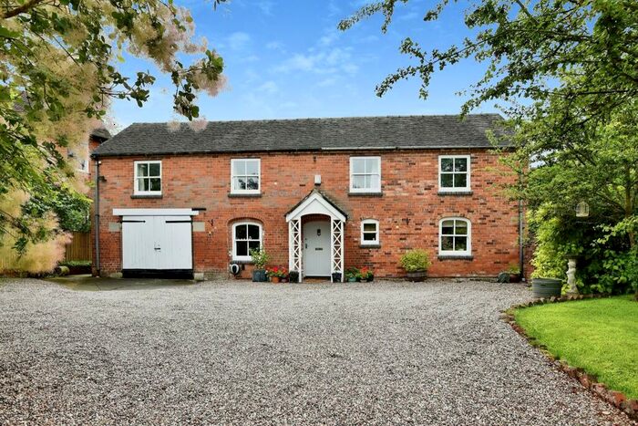 4 Bedroom House For Sale In Highwood Road, Uttoxeter, ST14