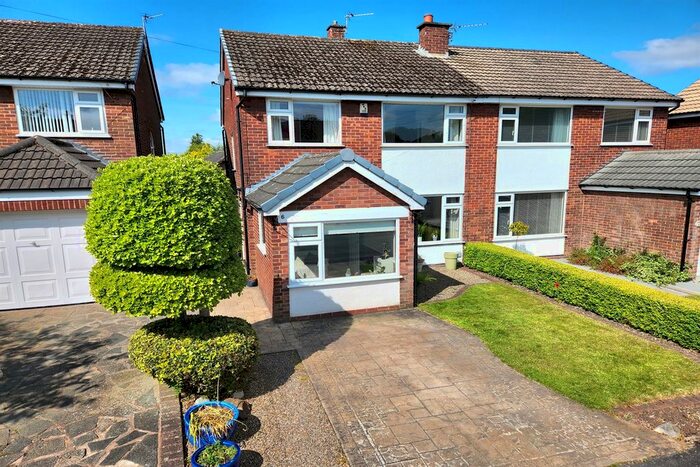 3 Bedroom Semi-Detached House For Sale In Gosling Close, Hatton, Warrington, WA4