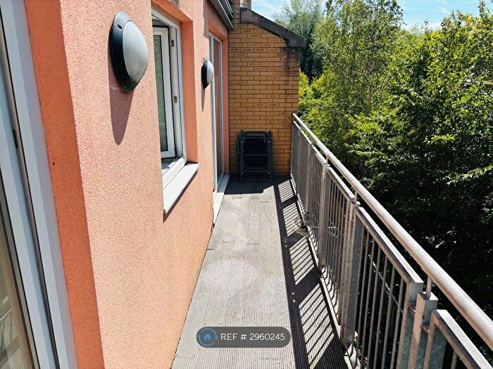 2 Bedroom Flat To Rent In Wooldridge Close, Feltham, TW14