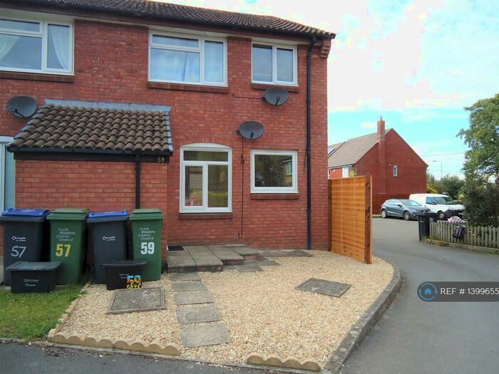 1 Bedroom Flat To Rent In Pewsham, Chippenham, SN15