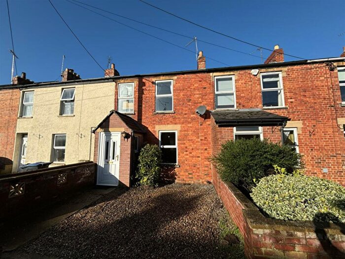 3 Bedroom Terraced House For Sale In Parliament Street, Chippenham, SN14