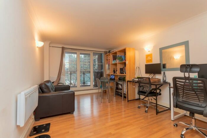 2 Bedroom Flat To Rent In Euston Road, London, NW1