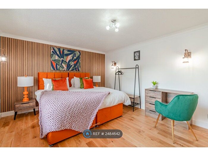 2 Bedroom Flat To Rent In Newport, Newport, NP20