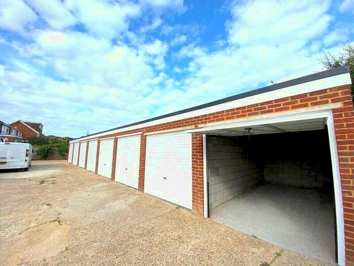 Garage / Parking To Rent In Meadowside, Angmering, West, BN16