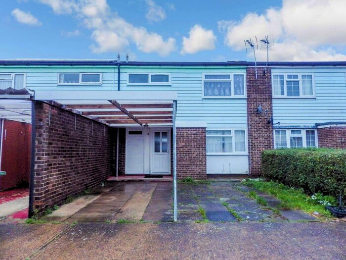 3 Bedroom Terraced House To Rent In Stephenson Close, Aylesbury, Buckinghamshire, HP19