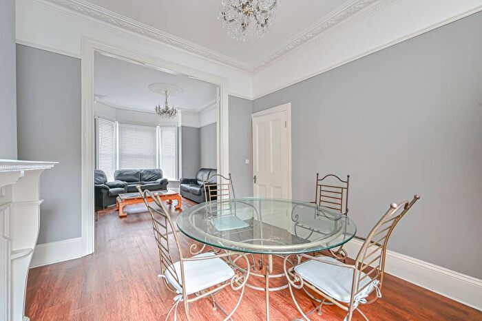 4 Bedroom Terraced House To Rent In Ashmere Grove, Brixton, London, SW2