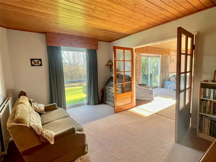 3 Bedroom Bungalow For Sale In Breidden Avenue, Arddleen, Llanymynech, Powys, SY22