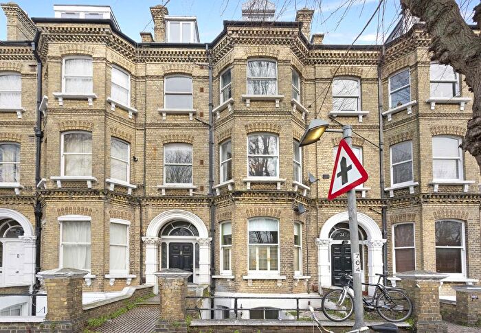 2 Bedroom Flat To Rent In Cromwell Road, Hove, BN3