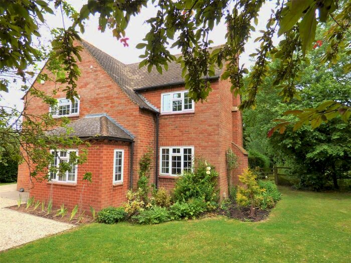 3 Bedroom Cottage To Rent In Nr. Preston On Stour, CV37