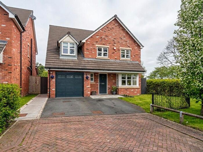 5 Bedroom Detached House For Sale In Oak Park Gardens, Scholes, Leeds, LS15