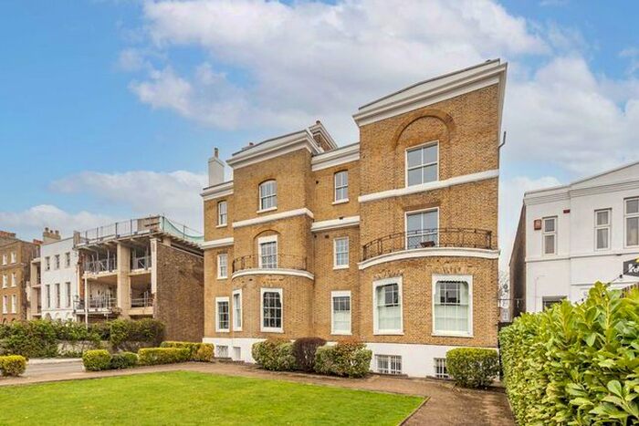 2 Bedroom Flat To Rent In Clapham Road, London, SW9