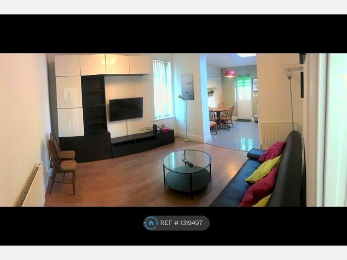 4 Bedroom End Of Terrace House To Rent In Yew Tree Road, Manchester M20