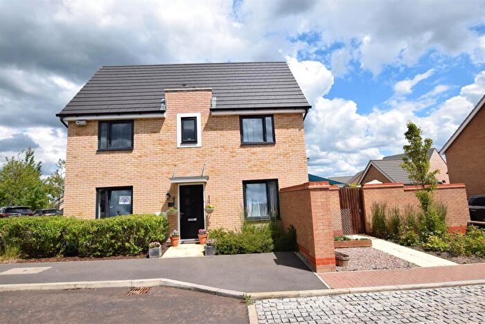 3 Bedroom Semi-Detached House To Rent In Rutherford Place, Haverhill, CB9