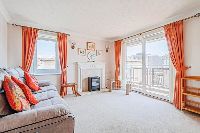 2 Bedroom Apartment For Sale In Madeira Court, Weston-Super-Mare, BS23