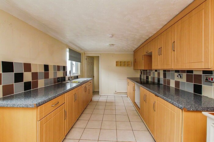 4 Bedroom Detached House For Sale In Newmarket Road, Stretham, Ely, CB6