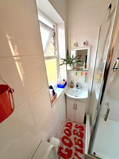 4 Bedroom House To Rent In Tenby Avenue, Manchester, M20