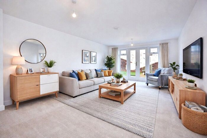 4 Bedroom Detached House For Sale In Old Ashford Road, Lenham, Kent, ME17