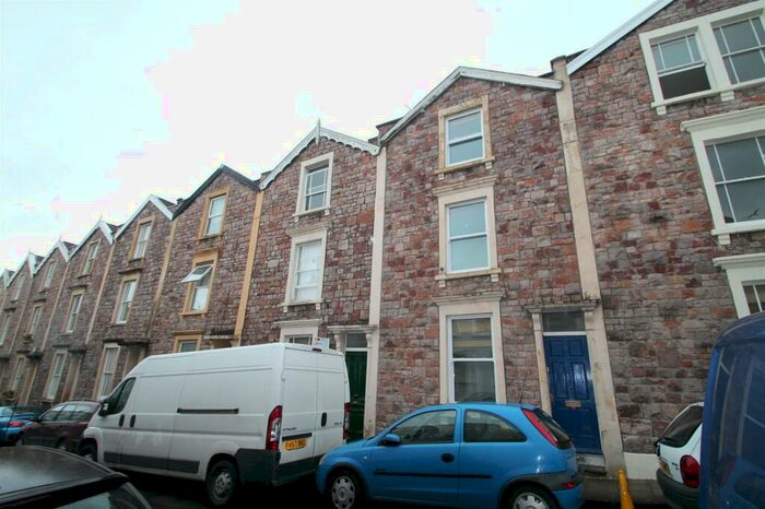 5 Bedroom Terraced House To Rent In B, Southernhay Crescent, Clifton, Bristol, BS8