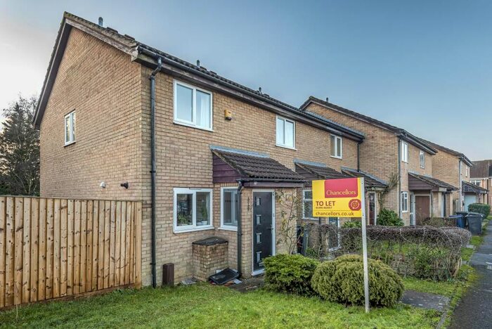 2 Bedroom End Of Terrace House To Rent In High Wycombe, Buckinghamshire, HP11