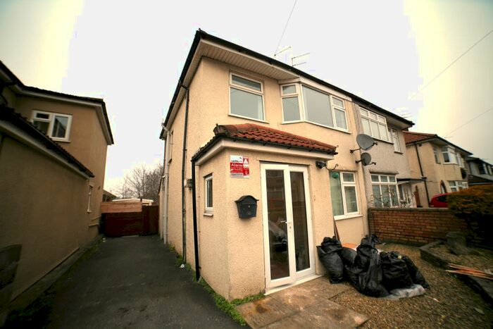 4 Bedroom Semi-Detached House To Rent In Wades Road, Filton, Bristol BS34