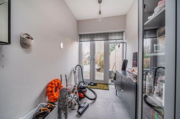 3 Bedroom End Of Terrace House For Sale In Park Road, Caterham On The Hill, CR3
