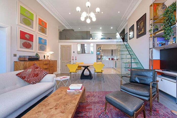 2 Bedroom Flat To Rent In Belsize Park Gardens, Belsize Park, London, NW3