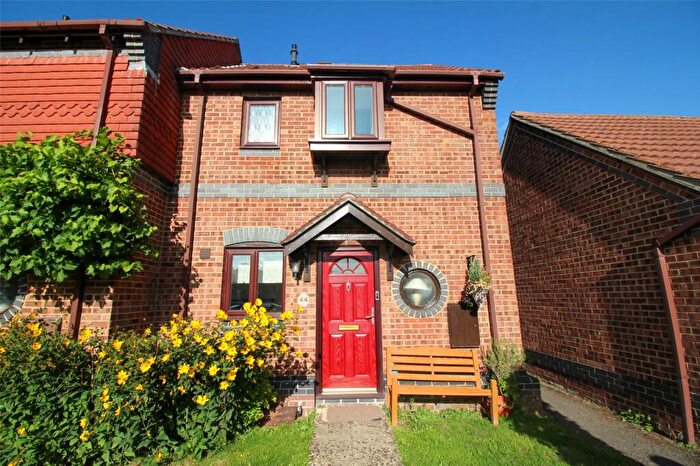 2 Bedroom End Of Terrace House For Sale In Astral Gardens, Hamble, Southampton, Hampshire, SO31