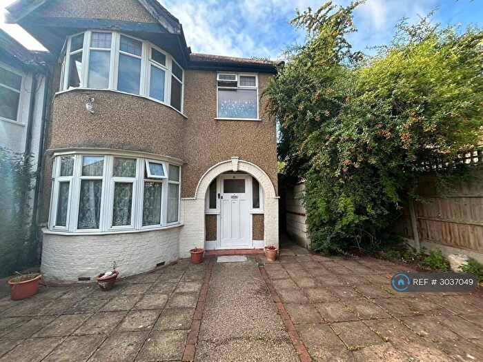 1 Bedroom Flat To Rent In Holder Hill Crescent, London, NW4