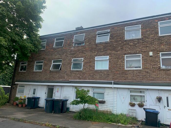 2 Bedroom Maisonette To Rent In Rivermill, Harlow, CM20
