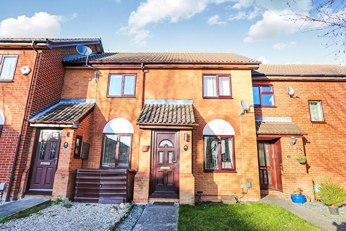 2 Bedroom Detached House To Rent In Ramerick Gardens, Arlesey, Bedfordshire, SG15