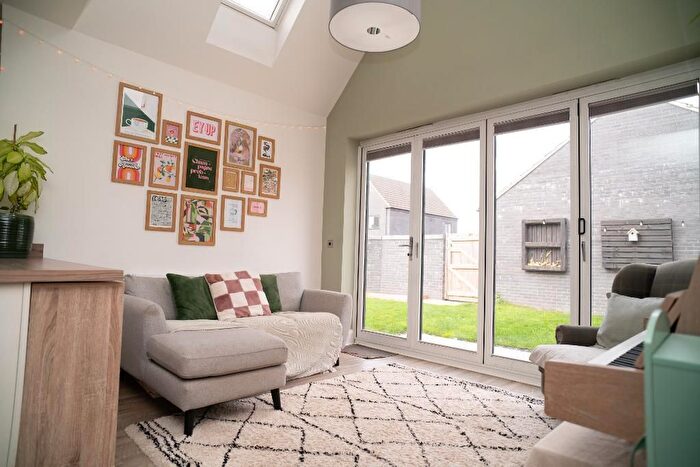 4 Bedroom Detached House For Sale In Memory Lane, Hull, HU7