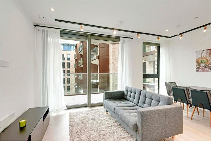 1 Bedroom Apartment To Rent In Bollinder Place, London, EC1V