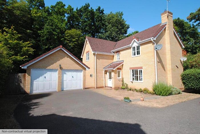 4 Bedroom Detached House To Rent In Radnor Close, Bury St Edmunds, IP32