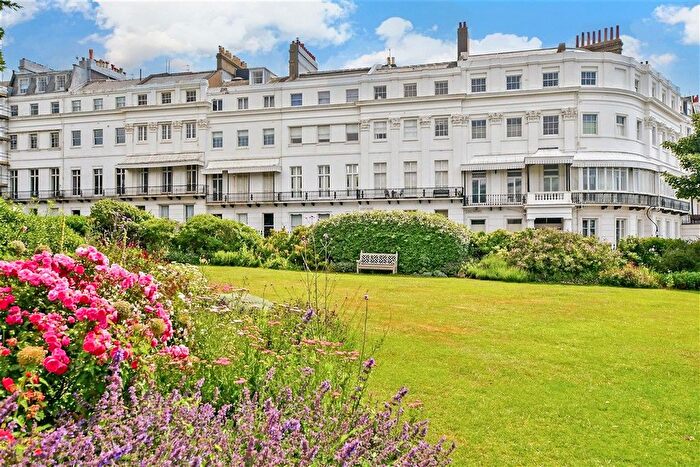 2 Bedroom Flat For Sale In Chichester Terrace, Brighton, East Sussex, BN2