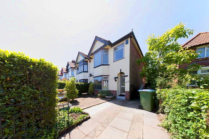 3 Bedroom End Of Terrace House To Rent In Priory Road, Southampton, Hampshire, SO17