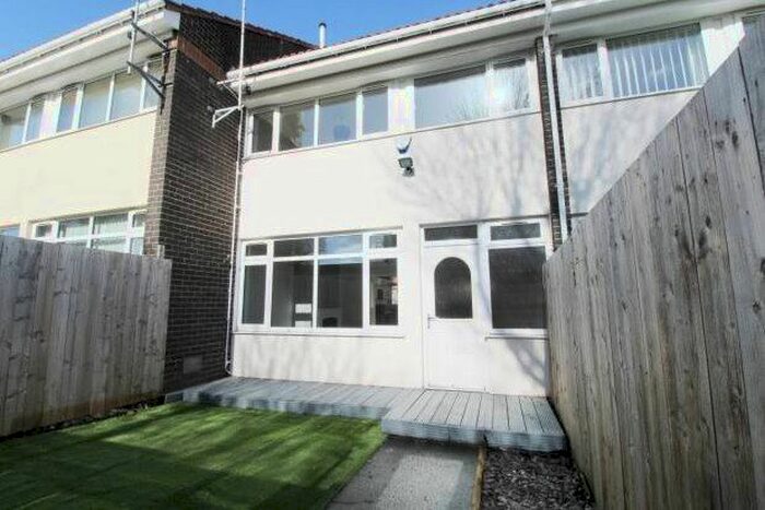 3 Bedroom Property To Rent In Hastings Parade, Hebburn, NE31
