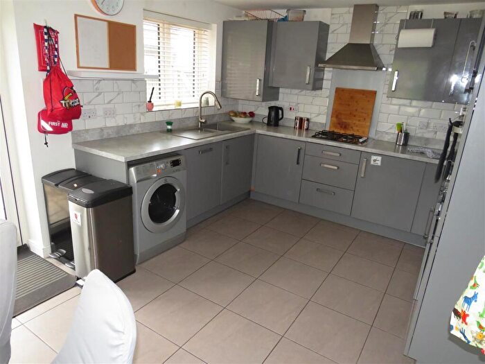 3 Bedroom Detached House For Sale In Jura Way, Smithswood, Birmingham, B36