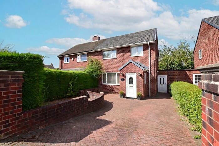 3 Bedroom Semi Detached House For Sale In Gullingwood Drive, Thrybergh, S65