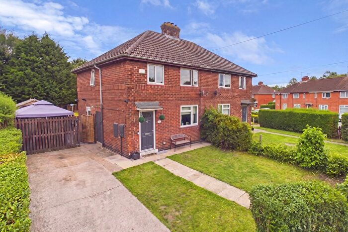4 Bedroom Semi Detached House For Sale In Spalding Avenue, York, North Yorkshire, YO30