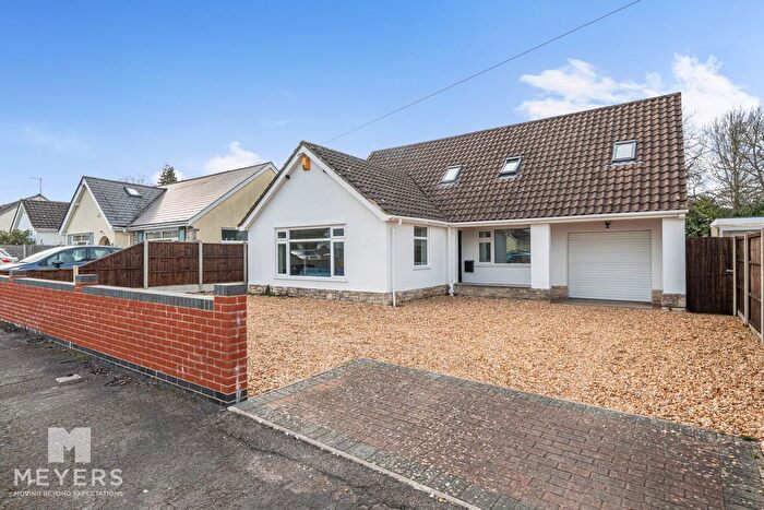 4 Bedroom Detached Bungalow For Sale In Morden Avenue, Ferndown, BH22