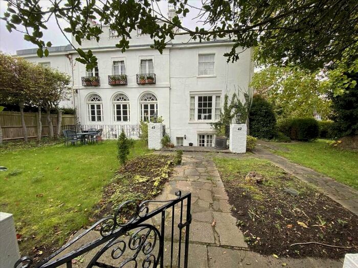 2 Bedroom Apartment To Rent In Stanmore Hill, Stanmore, Stanmore, HA7