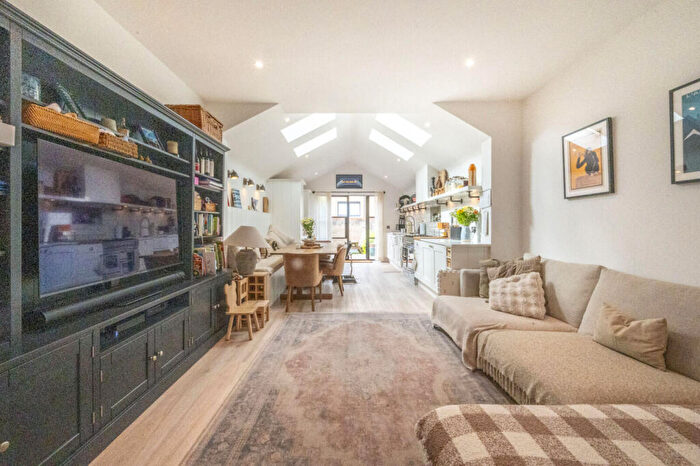 3 Bedroom Terraced House For Sale In Blackhorse Lane, Walthamstow, London, E17