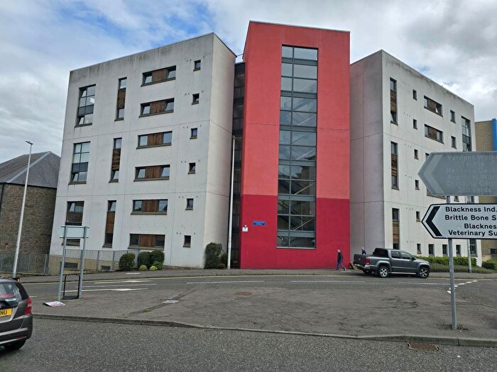4 Bedroom Flat To Rent In Horsewater Wynd, Dundee, DD1