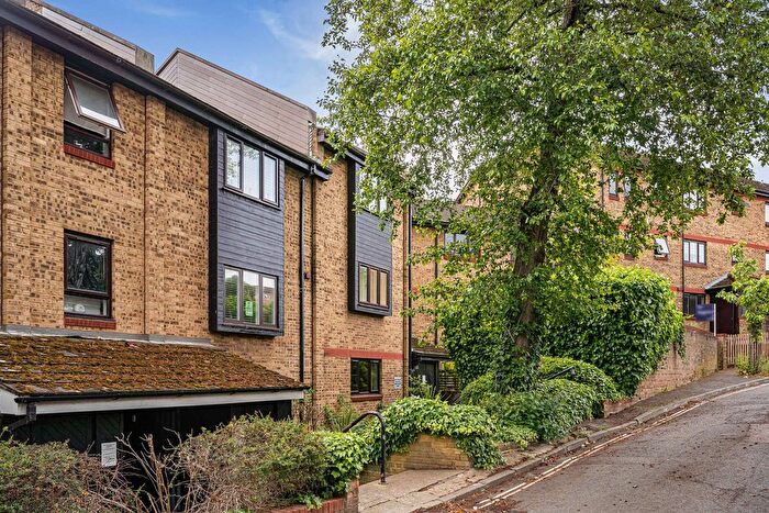 1 Bedroom Flat For Sale In Bakers Hill, London, E5