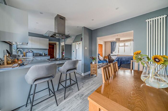 5 Bedroom End Terrace House For Sale In The Green, Cirencester, Gloucestershire, GL7