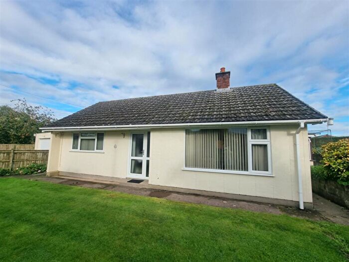 2 Bedroom Detached Bungalow To Rent In Worrall Hill, Lydbrook, GL17